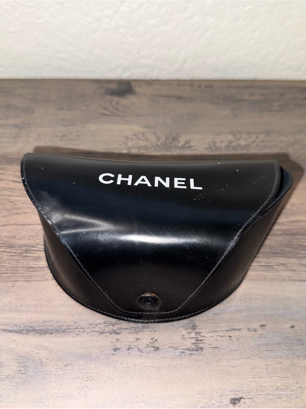 CHANEL Brown Gradient Shield Sunglasses with Black Case - Picture 9 of 9